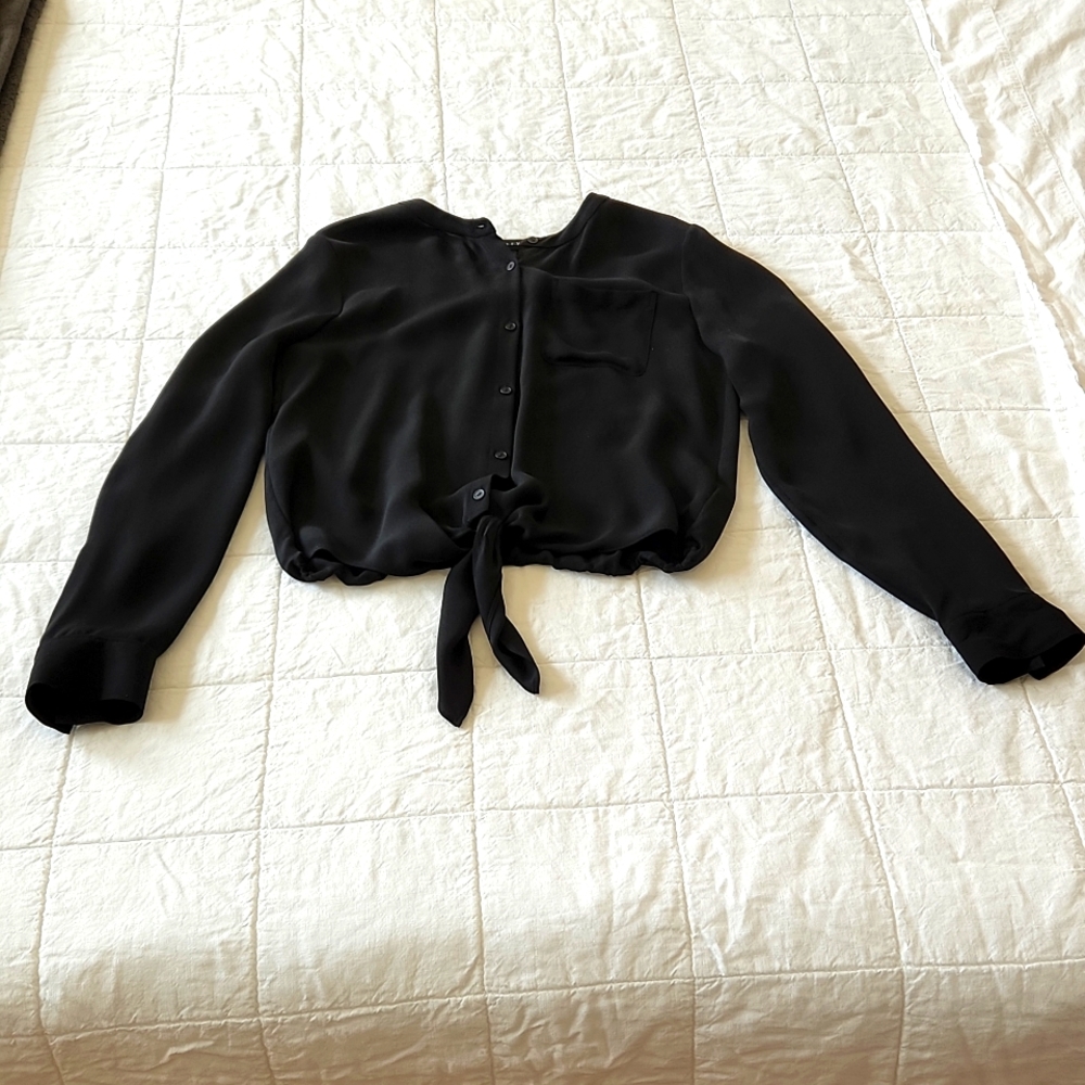 Theory Women's black top size S/P semi sheer crepe